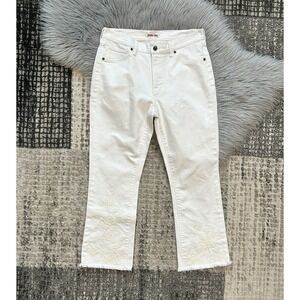 Johnny Was The Cropped Baby Boot White Embroidered Jeans Size 29
